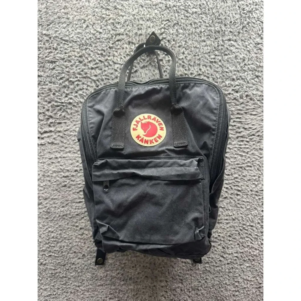 Fjallraven Kanken Classic Vinylon Everyday Outdoor Backpack Black‎ Unisex